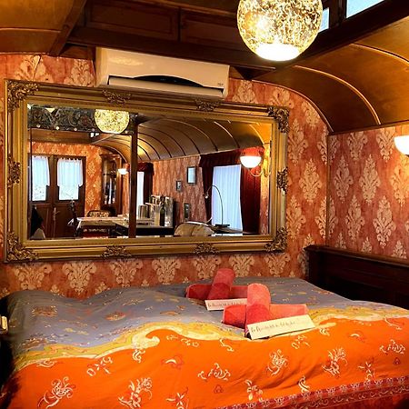 Historischer Zirkuswagen Mit Terrasse Und Blick Ins Gruene Витценхаузен Екстериор снимка